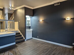 5081 College View Ave in Los Angeles, CA - Building Photo - Building Photo