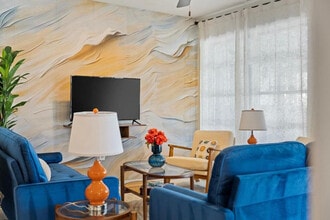 451 Sharon Cir in Port Charlotte, FL - Building Photo - Building Photo