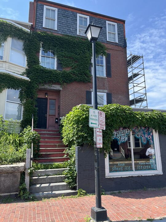 129 Spring Street - Unit 1, Unit #1 129 Spring St in Portland, ME - Building Photo