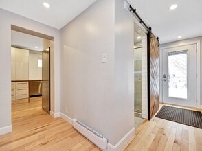 135 Hinchey Av in Ottawa, ON - Building Photo - Building Photo