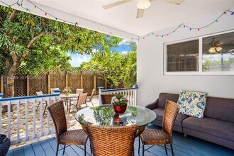 113 SW 2nd St in Hallandale Beach, FL - Building Photo - Building Photo