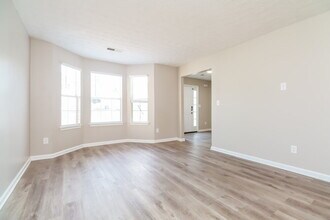 1085 Ivey Ln in Mcdonough, GA - Building Photo - Building Photo