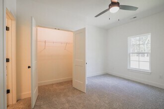 124 Elgin Ln in Central, SC - Building Photo - Building Photo