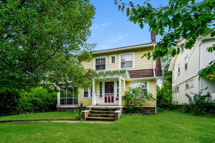 3848 Glenwood Rd in Cleveland Heights, OH - Building Photo