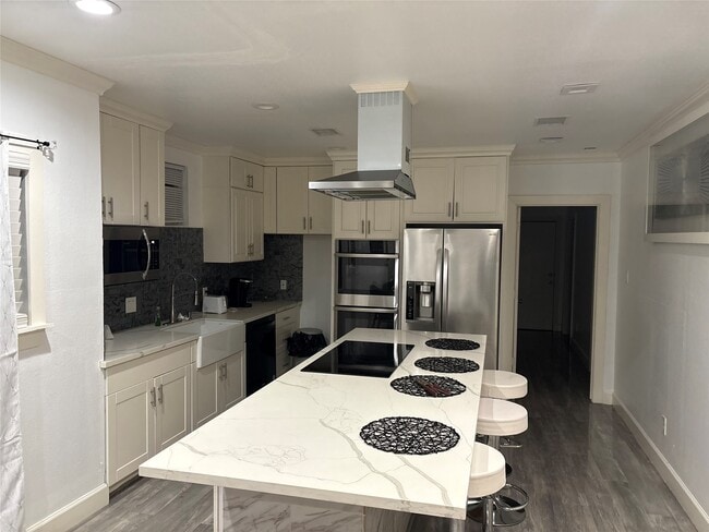 property at 3021 Gray St