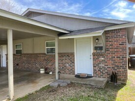 4919 Lovell Ave in Fort Worth, TX - Building Photo