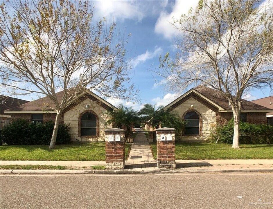 3900 S Sheraton Ave in Pharr, TX - Building Photo