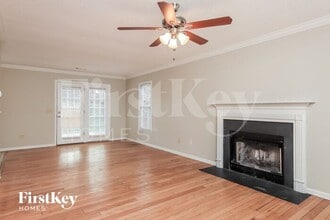5523 Westerborne Dr in Greensboro, NC - Building Photo - Building Photo