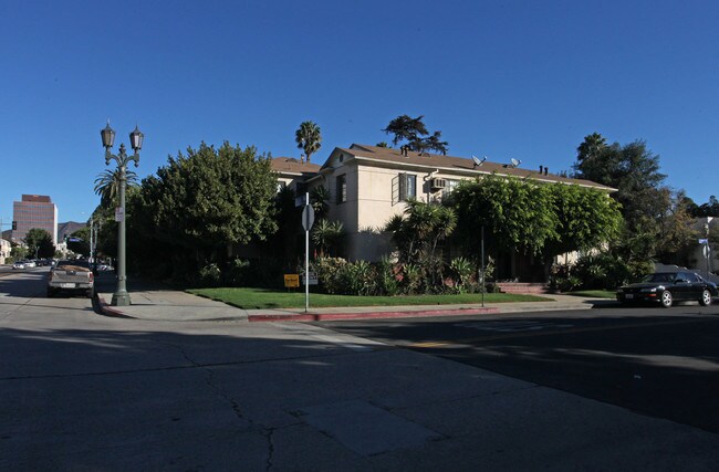 1718-1920 La Mirada Ave in Los Angeles, CA - Building Photo - Building Photo