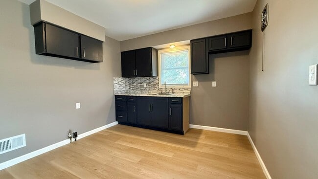 5922 N 84th St in Milwaukee, WI - Building Photo - Building Photo