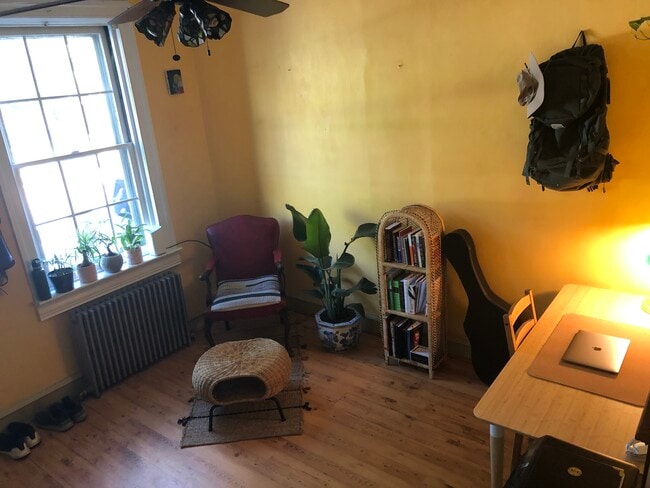 3229 Almond St in Philadelphia, PA - Building Photo - Building Photo