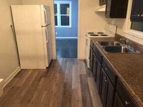 2496 Alexis Rd in Windsor, ON - Building Photo - Building Photo