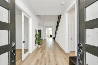 4914 Olive Province Ln in Manvel, TX - Foto de edificio - Building Photo