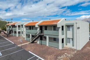 Valley View Apartments in Tucson, AZ - Building Photo