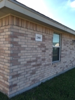 2302 Candlelight Ln in Edinburg, TX - Foto de edificio - Building Photo