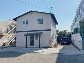 1154 Cypress Ave, Unit 1/2 in Hermosa Beach, CA - Building Photo