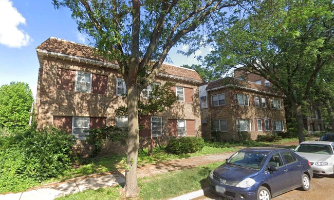 property at 2518 Emerson Ave S