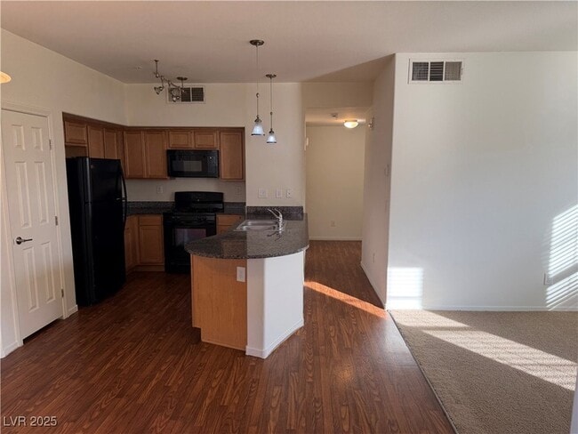 50 Aura de Blanco St, Unit 5203 in Henderson, NV - Foto de edificio - Building Photo