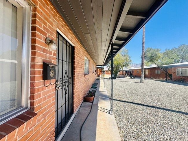 1275 E Glenn St in Tucson, AZ - Building Photo - Building Photo