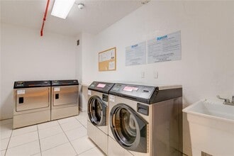 3001 S Ocean Dr, Unit 119 in Hollywood, FL - Foto de edificio - Building Photo