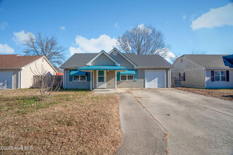 102 Old Oak Rd in Elizabeth City, NC - Building Photo - Building Photo