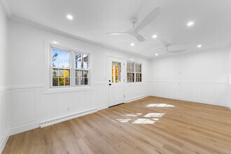 245 Unquowa Rd in Fairfield, CT - Building Photo - Building Photo