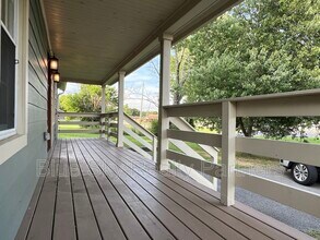 7209 Washington Pike in Corryton, TN - Building Photo - Building Photo