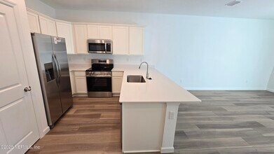 603 Holly Lks Dr in Orange Park, FL - Building Photo - Building Photo