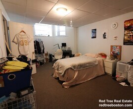 405 Huntington Ave, Unit Apt B1 in Boston, MA - Building Photo - Building Photo