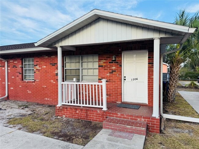 property at 1306 Golconda Rd