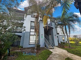 3714 Palm Desert Ln in Orlando, FL - Building Photo