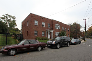 1005-1007 Michigan Ave NE Apartments