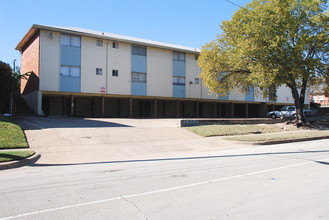 Marsala Apartments in Dallas, TX - Building Photo - Building Photo