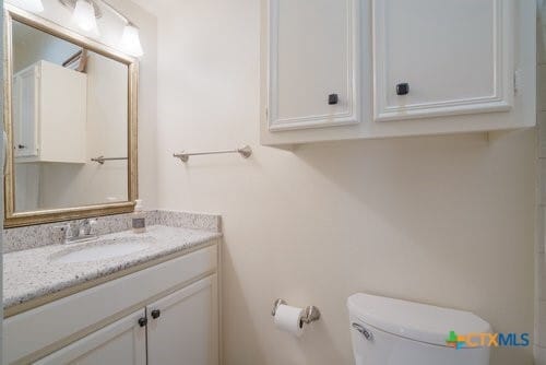 property at 1005 N LBJ Dr
