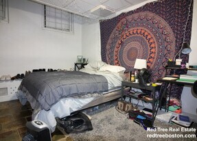 238 Hemenway St, Unit B7 in Boston, MA - Building Photo