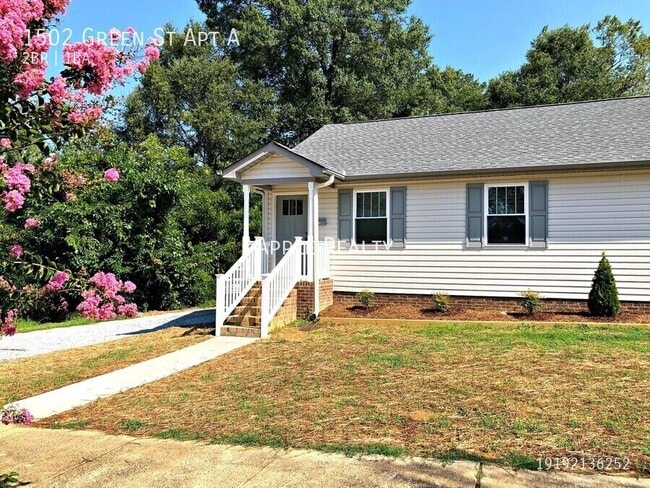 property at 1502 Green St
