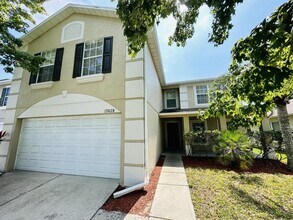 13828 Chihuly Ct in Orlando, FL - Building Photo - Building Photo