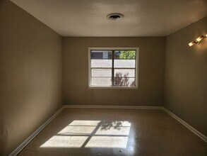 2432 Highland Ave in Shreveport, LA - Building Photo - Building Photo