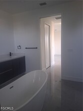 3812 NW 38th St in Cape Coral, FL - Building Photo - Building Photo