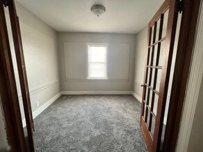 201 Old Mill Rd in Newton, KS - Building Photo - Building Photo