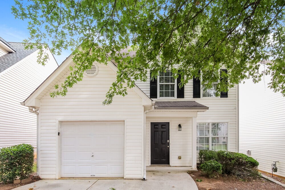 451 Springbottom Ct SE in Lawrenceville, GA - Building Photo