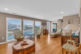 127 Trenton Ave in Point Pleasant Beach, NJ - Building Photo - Building Photo