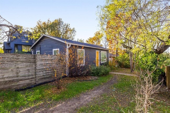 713 E 45th St in Austin, TX - Building Photo - Building Photo