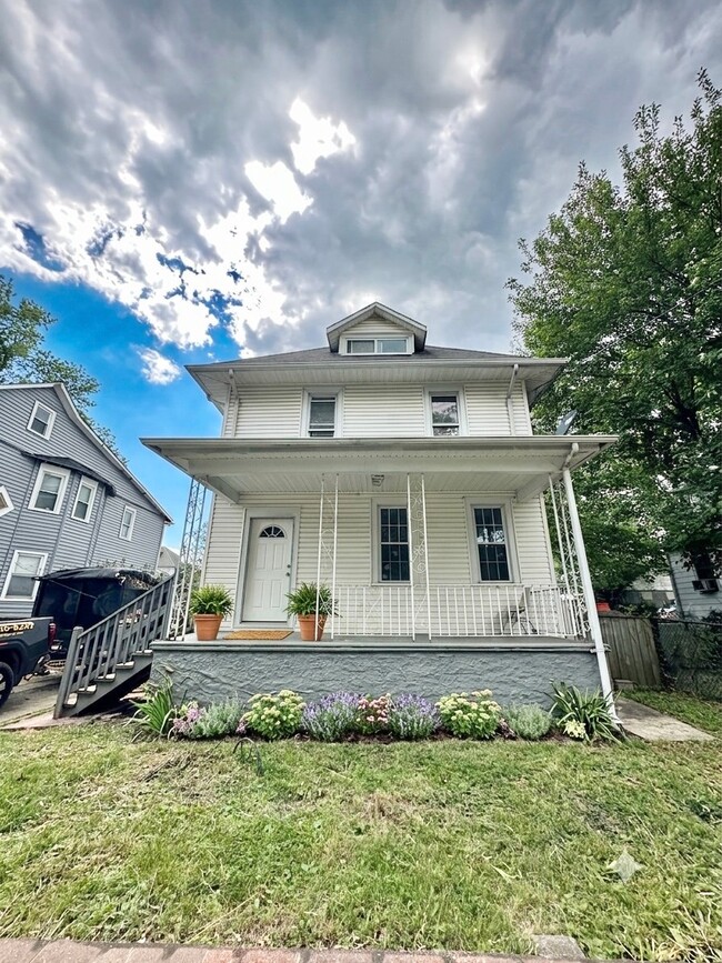 property at 119 Evergreen Ave