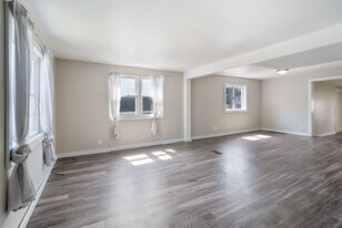 2509 Olive St in Cedar Falls, IA - Building Photo