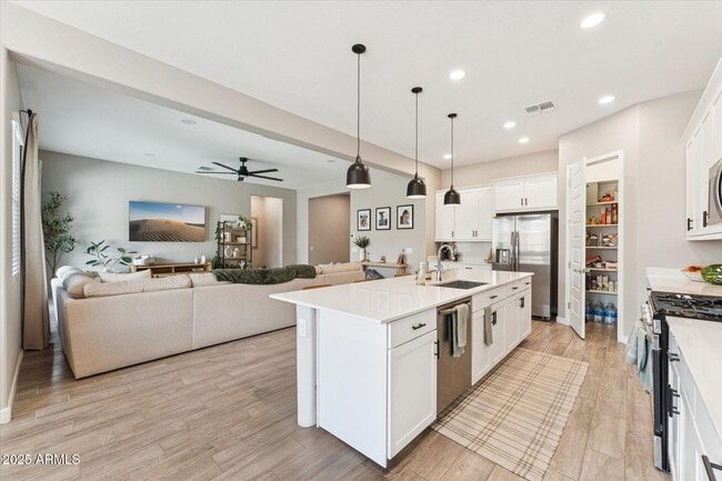 3236 W Peak View Rd in Phoenix, AZ - Building Photo - Building Photo
