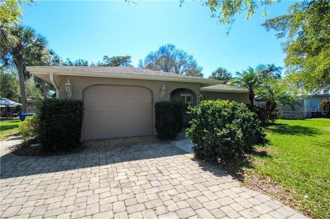 2908 Yorktown St in Sarasota, FL - Building Photo - Building Photo