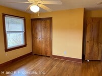 3046 Turnpike Rd photo'