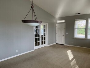 3064 Audubon Cir in Davis, CA - Building Photo - Building Photo