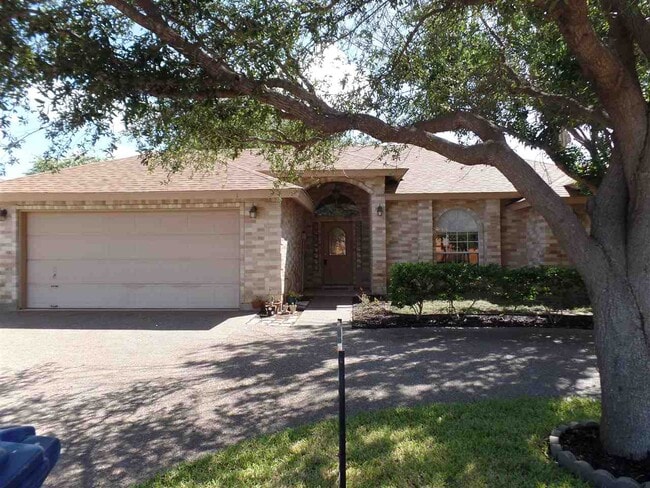 91 Live Oak Ave in Laredo, TX - Building Photo - Building Photo